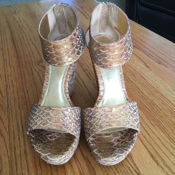 7M Isola Gold Cork Wedge Heels - Picture 4 of 12